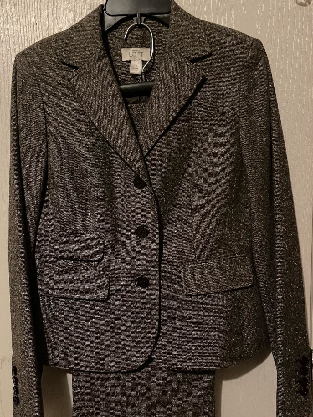LOFT Women's Brown Tweed Blazer Jacket - Classic Professional Style